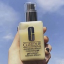 Clinique Dramatically Different Moisturizing Gel